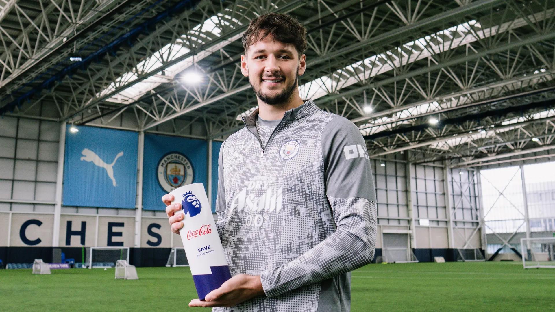 英超8月最佳扑救：特拉福德左手挡出布莱顿近距离射门