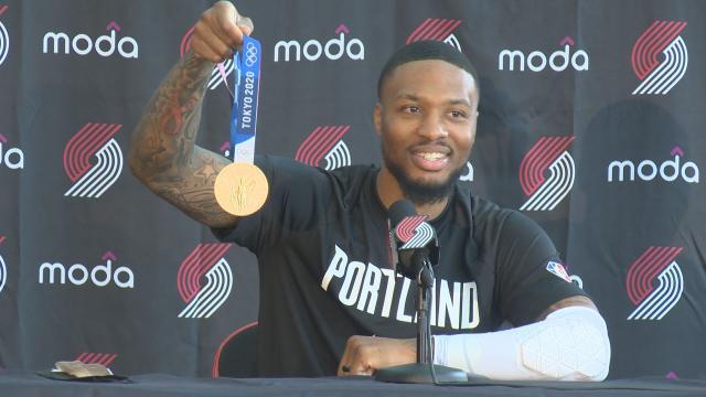 1632799140536054831.jpg FAUWOMbVEAA4M-b.jpg