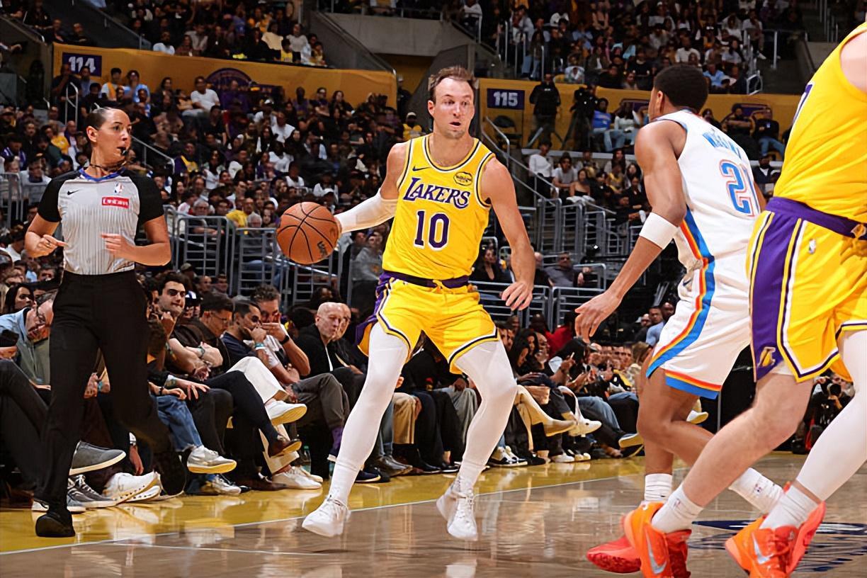 kaiyun-尽力了！湖人后场新援被迫从强力投手转型成为了后场核心？